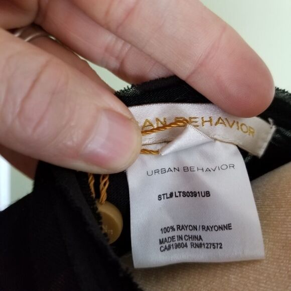 Urban Behavior little Black Racerback Tank Top NWT - Picture 6 of 7